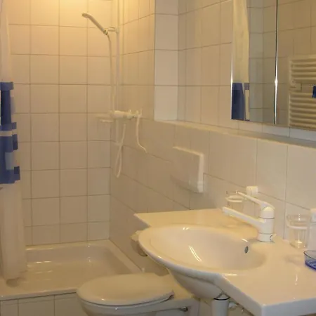 Arlette Nr- 30 Appartement-fewo- Dusche Oder Bad- Wc 2-bettwohnung By Interhome